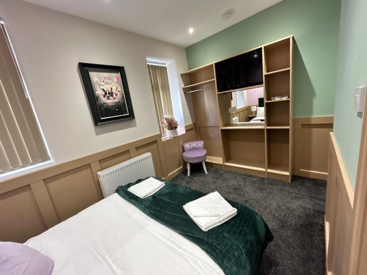 Strawberry Fields Suite By Sasco Apartments Blackpool Ngoại thất bức ảnh