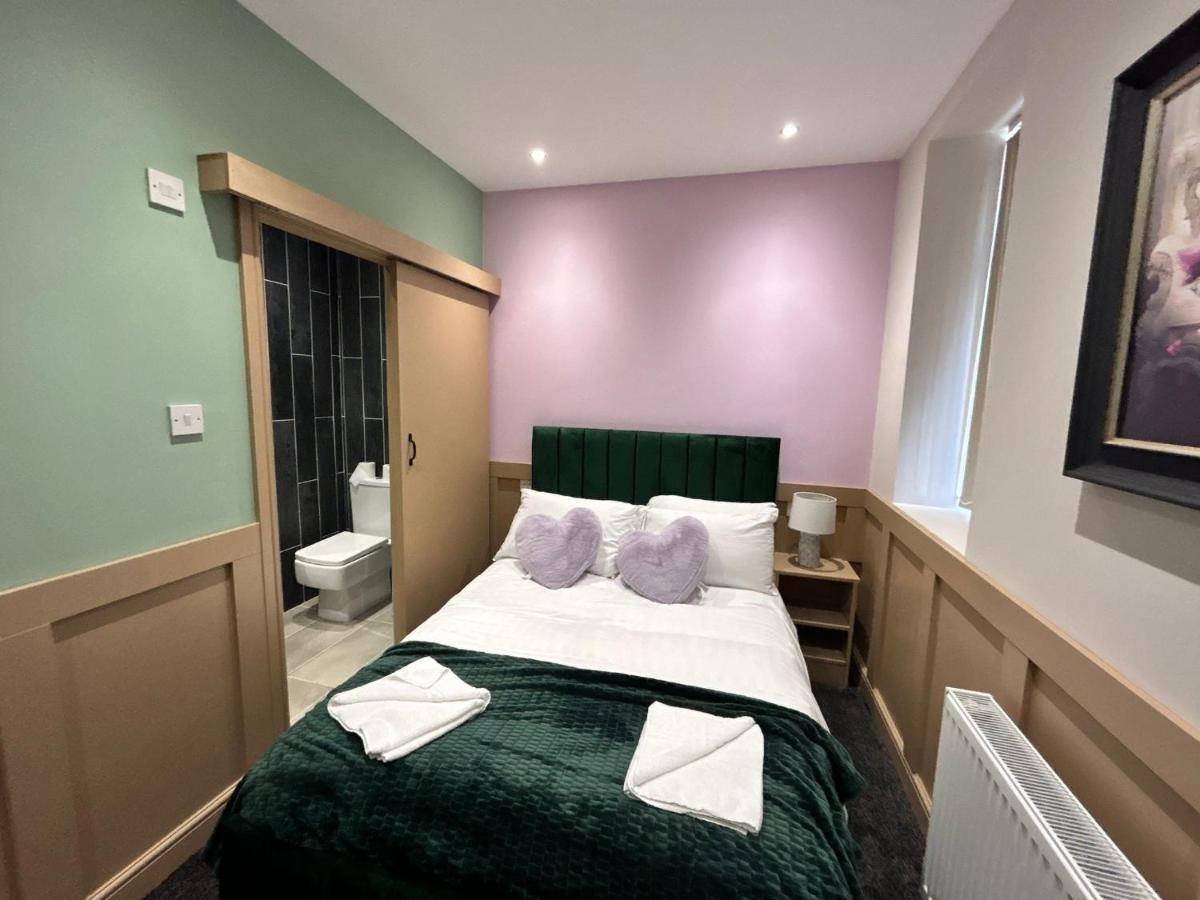 Strawberry Fields Suite By Sasco Apartments Blackpool Ngoại thất bức ảnh